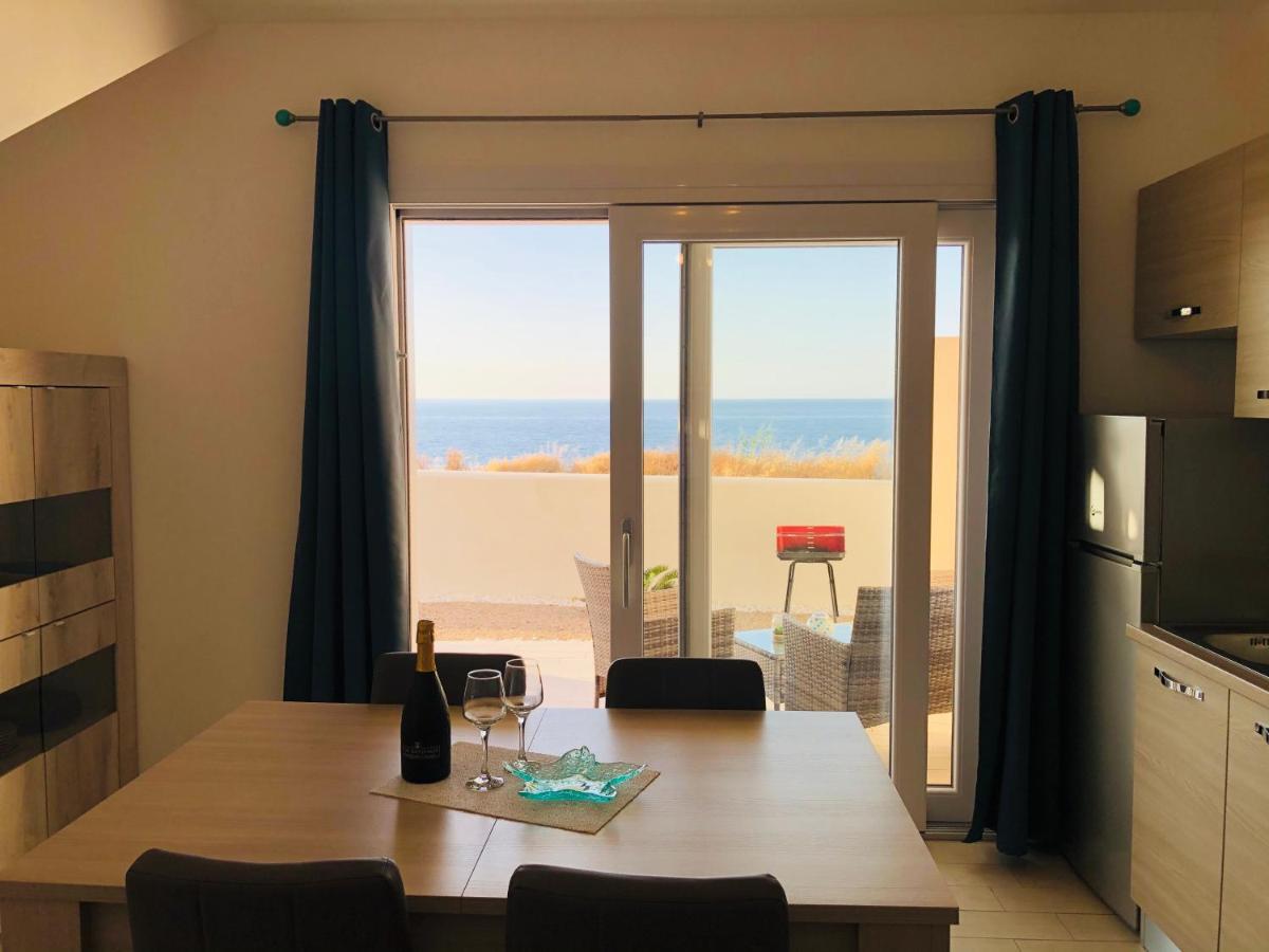 Apartment Tramonto Sea-Front Valledoria  Dış mekan fotoğraf