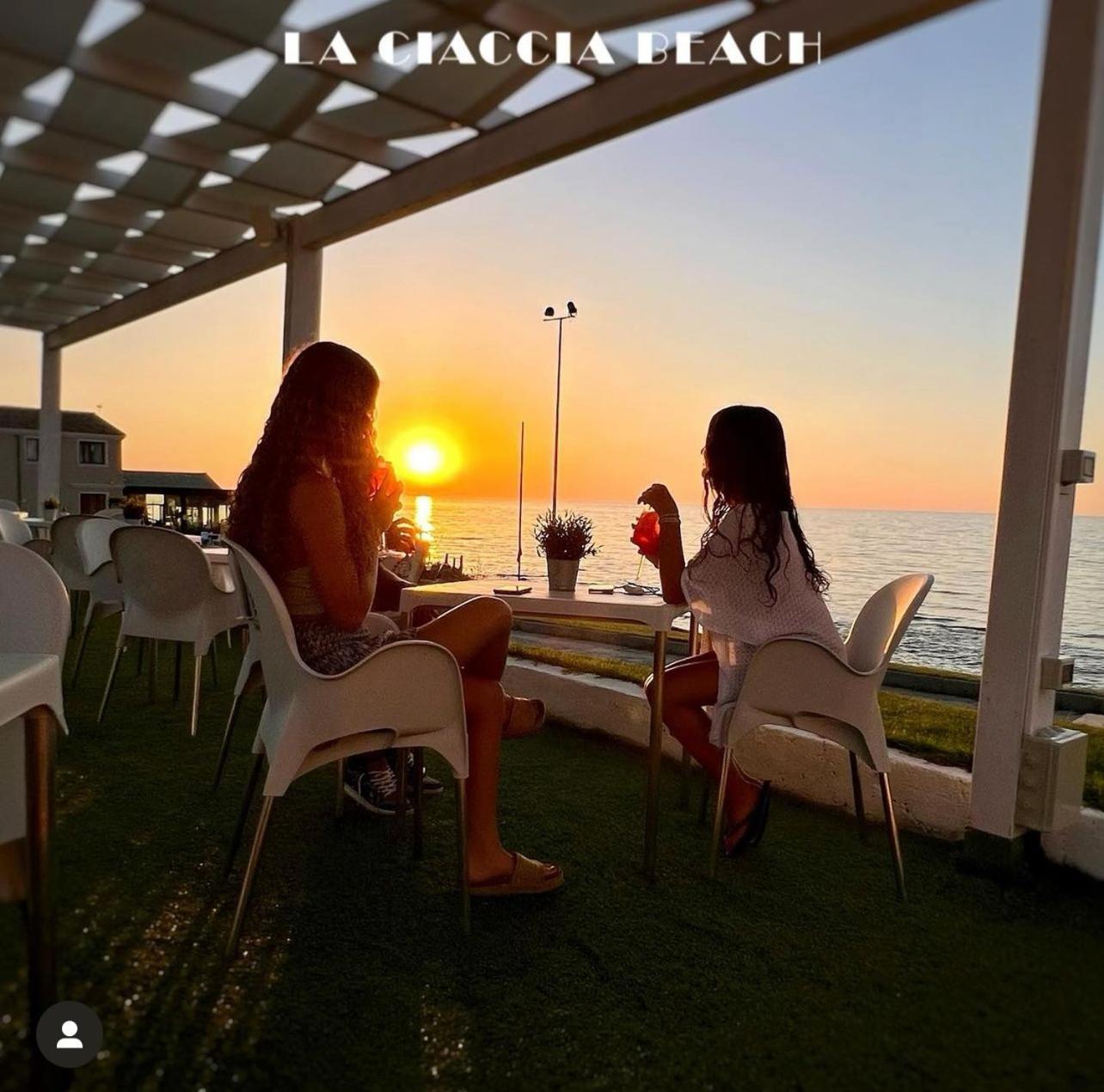 Apartment Tramonto Sea-Front Valledoria  Dış mekan fotoğraf