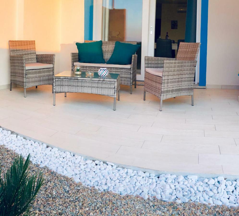 Apartment Tramonto Sea-Front Valledoria  Dış mekan fotoğraf