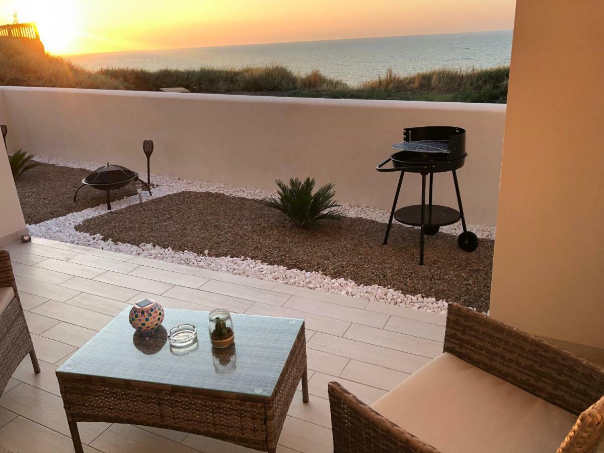Apartment Tramonto Sea-Front Valledoria  Dış mekan fotoğraf